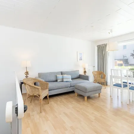 Apartment Alte Bergstrasse 11 Wittduen 2 *