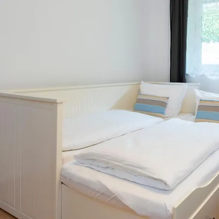 Apartment Alte Bergstrasse 11 Wittduen 2